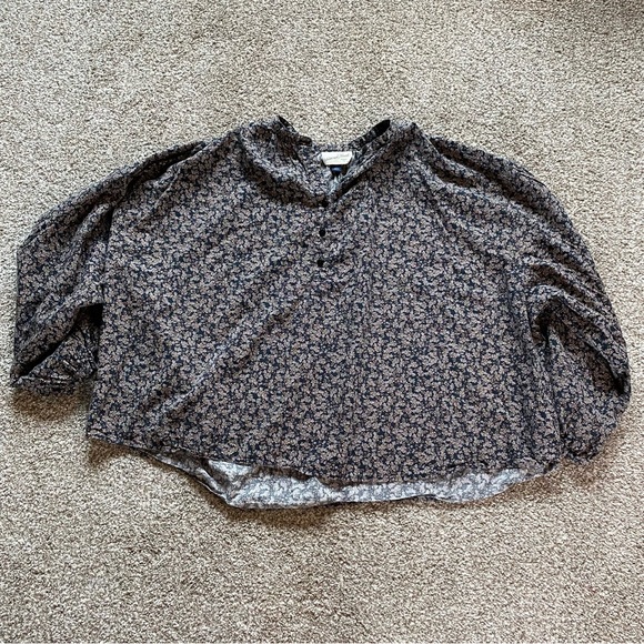 Universal Thread Blouse, XL, Ditsy Floral Oversized Boxy Boho Poet Sleeve Muted - Picture 2 of 9